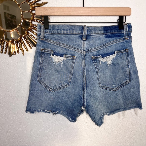 Abercrombie & Fitch High Rise 4” Short size 27 - Picture 3 of 5